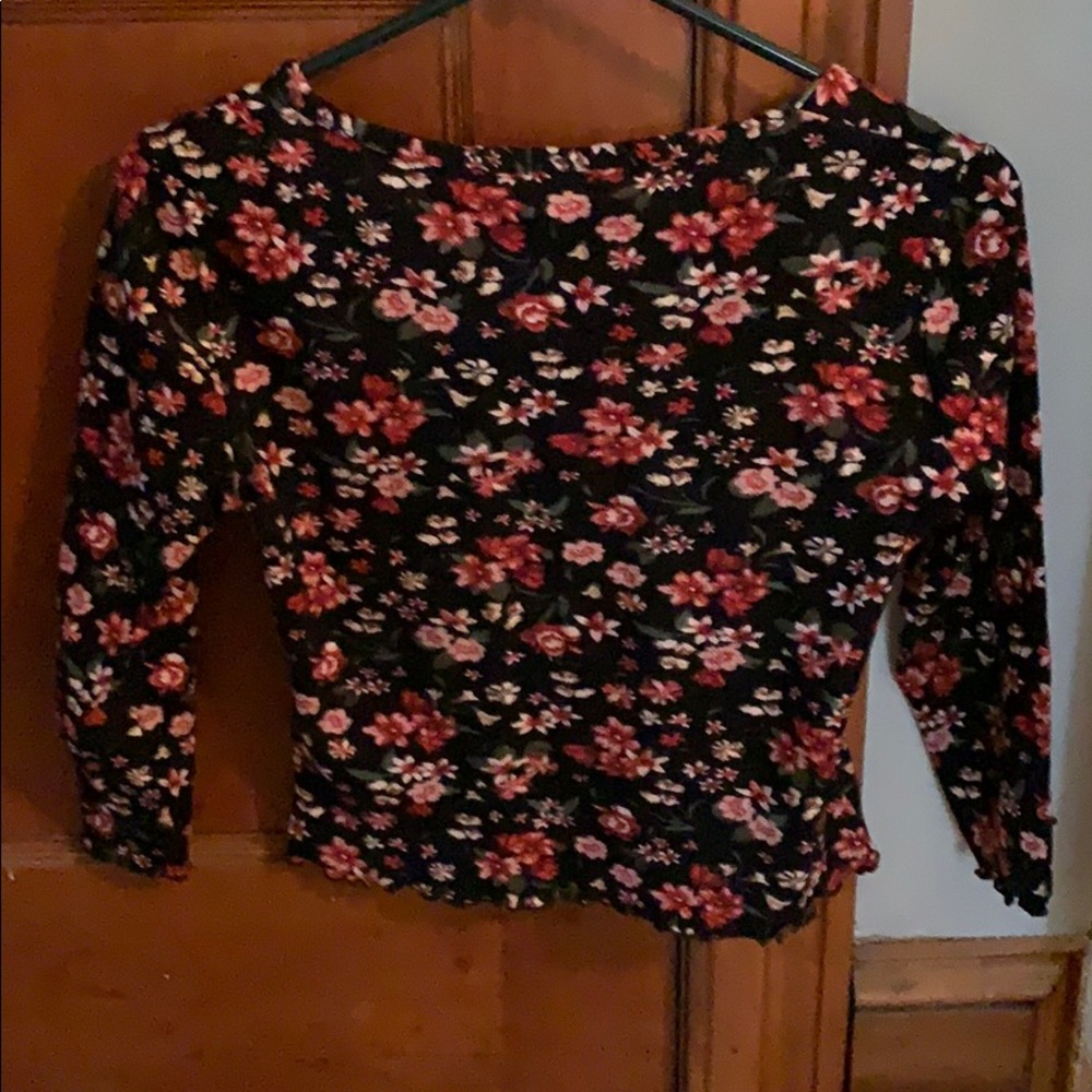 Floral Button down shirt - Picture 2 of 3